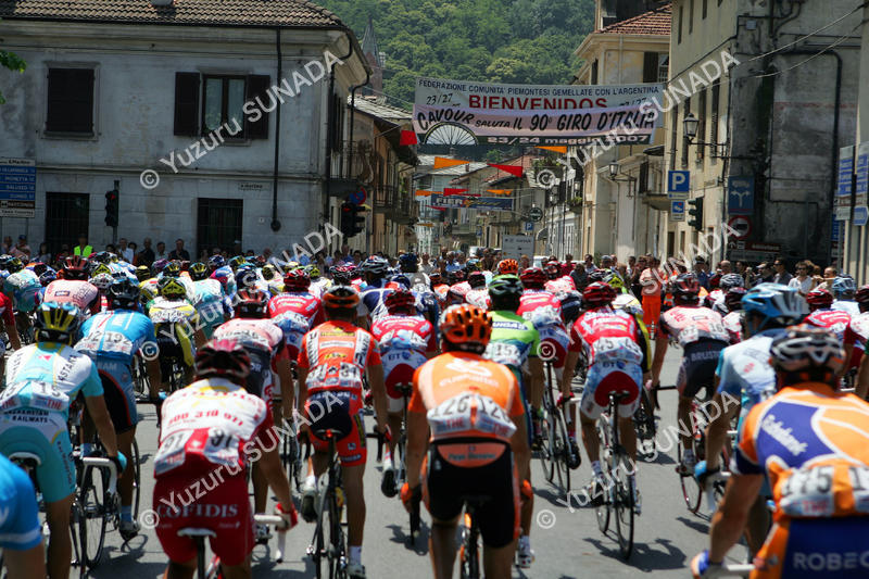 Peloton at Cavour001p.jpg